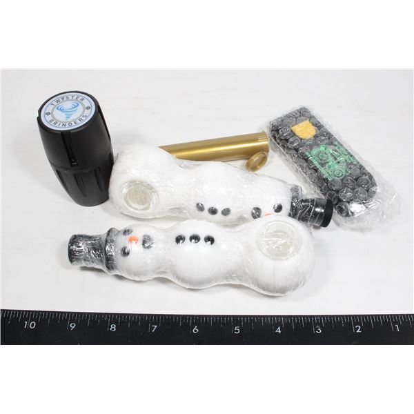 NEW SMOKERS BUNDLE INCLUDING GRINDER,