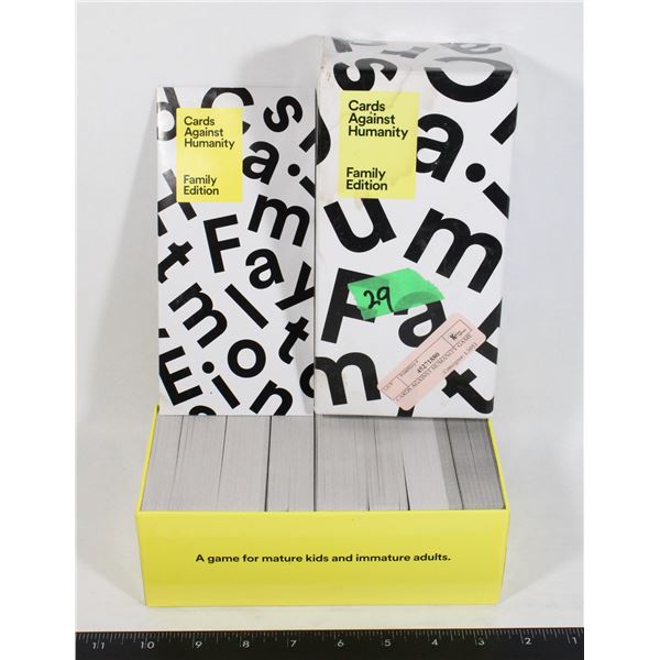 CARDS AGAINST HUMANITY GAME