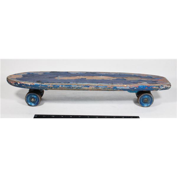 VINTAGE SKATEBOARD
