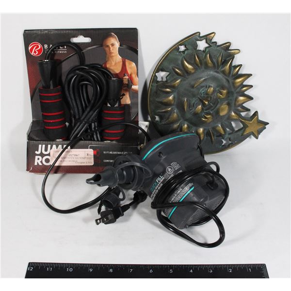 JUMP ROPE INTEX AIR PUMP AND METAL DECOR PIECE