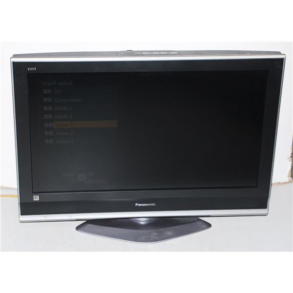 PANASONIC 32" LCD TV, NO REMOTE