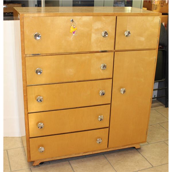 SOLID WOOD DRESSER/ STORAGE FURNITURE