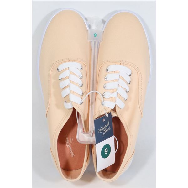 NEW UNIVERSAL THREAD SHOES WOME'S SIZE 9