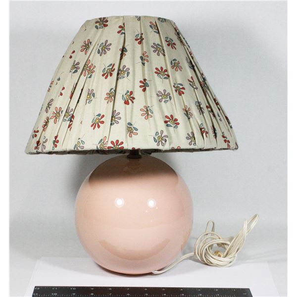 CERAMIC BASE TABLE LAMP