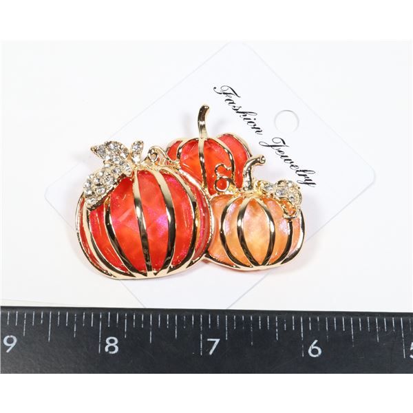 NEW GOLD TONE SHIMMERY PUMPKIN BROOCH