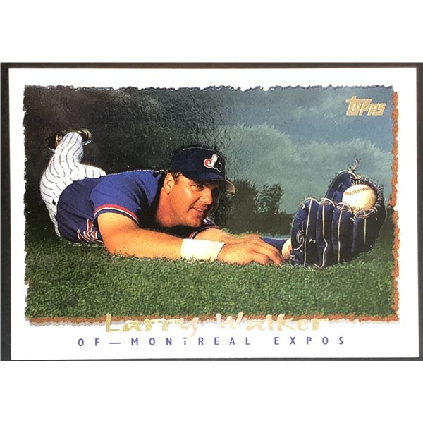 1995 TOPPS LARRY WALKER (HOF)