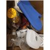 Image 15 : Plastic Storage, Kitchen Gadgets A
