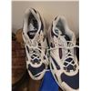 Image 6 : Men's shoes  A