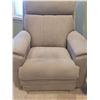 Image 3 : La-Z- Boy Grey Recliner A