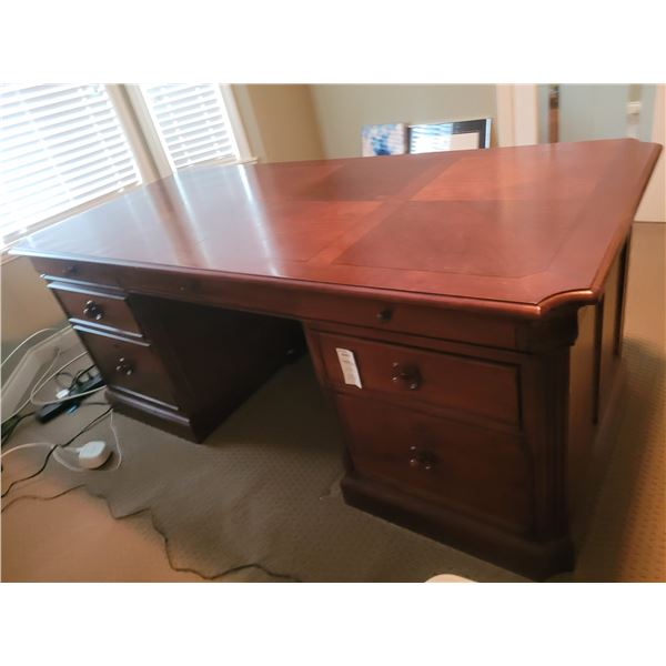 Stanley Desk C