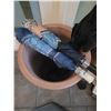 Image 3 : Clay Umbrella Pot A