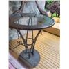 Image 2 : Glass top Table B