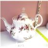 Image 1 : Royal Albert 'Lavender Rose' Teapot A