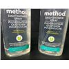 Image 2 : 2 Method Plant-Based Daily Shower Sprays - Eucalyptus Mint - 828ml Each - New