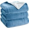 Image 4 : 1 Bedsure Sherpa Fleece Ultra Soft King-Size Blanket (108 x 90") - Blue - New in Box!