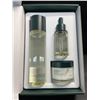 Image 3 : 1 PKY (Pyunkang Yul) Calming Line Gift Set - Toner/Serum/Cream - New