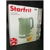 Image 1 : 1 Starfrit Electric Kettle - 1.7L Capacity - Green Colour - Brand New