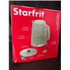 Image 2 : 1 Starfrit Electric Kettle - 1.7L Capacity - Green Colour - Brand New