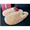 Image 2 : 1 Pair of Everfoams Women's Alpine Shearling Slippers - Peach - Size 11-12 - New in Box