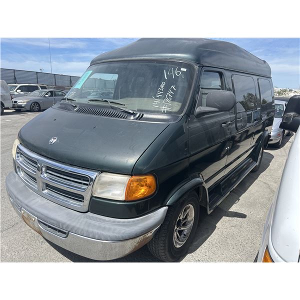 2000 Dodge Ram Van