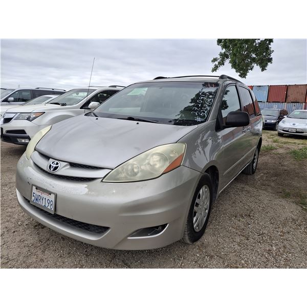 2006 Toyota Sienna