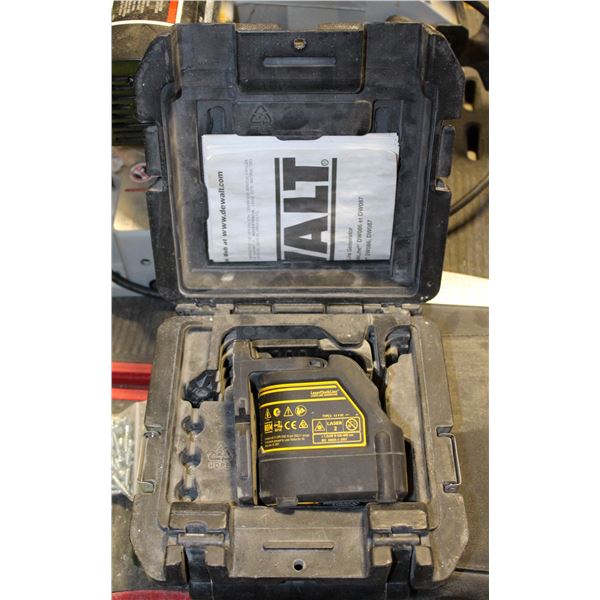 DEWALT DW088 LASER CHALKLINE W/ CASE
