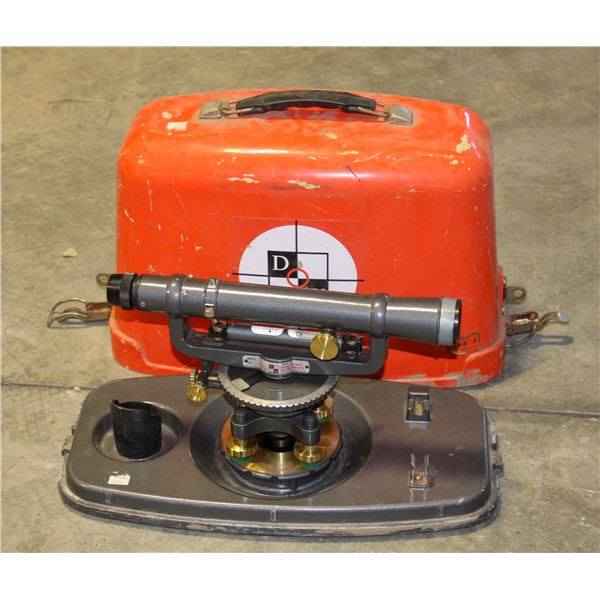 DAVID WHITE 8114 SURVEYING SCOPE W/ CASE