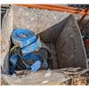 Image 1 : CRATE OF ASSORTED WATER HOSES
