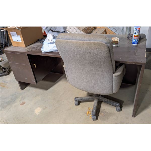 OFFICE DESK & CHAIR