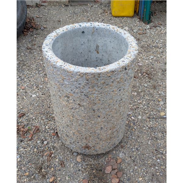 OUTDOOR CONCRETE TRASH CAN