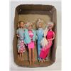Image 1 : FLAT OF VINTAGE BARBIE DOLLS