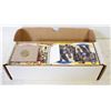 Image 1 : LOT BOX OF ESTATE HOCKEY CARDS