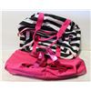 Image 1 : 2 VICTORIA SECRET XLARGE DUFFLE BAGS