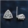 Image 2 : 1 CT GRA CERTIFIED TRIANGLE STYLE ROUND BRILLIANT