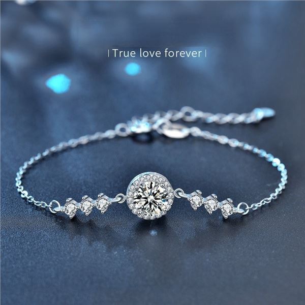 1 CT GRA CERTIFIED ROUND BRILLIANT MOISSANITE