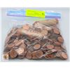 Image 1 : ESTATE BAG OF ASSORTED LOOSE PENNIES+ROLLS
