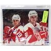 Image 1 : STEVE YZERMAN SIGNED 8X10 PICTURE
