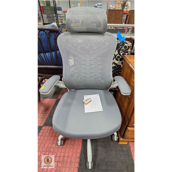 NEW ASSEMBLED MAGIC LIFE ROLLING MESHBACK OFFICE