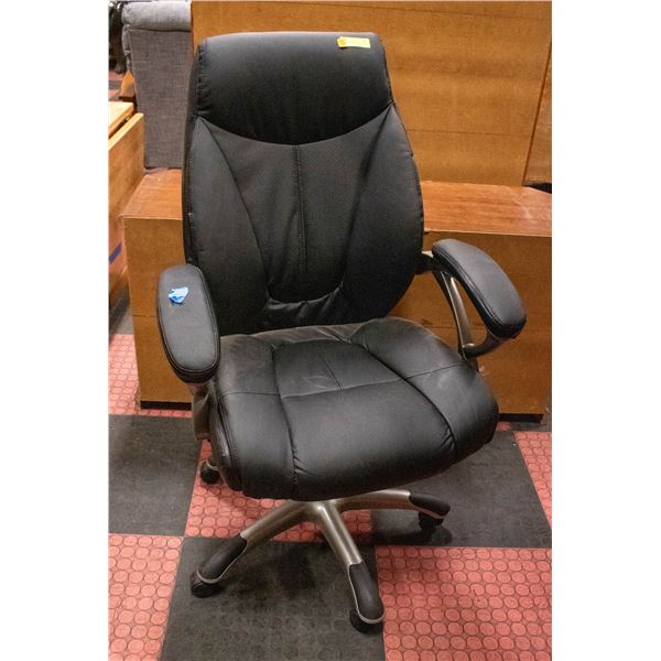 BLACK LEATHER OFFICE CHAIR