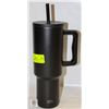Image 1 : SIMPLE MODERN 40 OZ INSULATED STAINLESS  STEEL TRE
