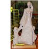 Image 1 : 15 INCH SCULPTURE - MOTHER + CHILD