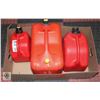 Image 1 : BOX WITH 3 RED PLASTIC JERRY CANS - FUEL