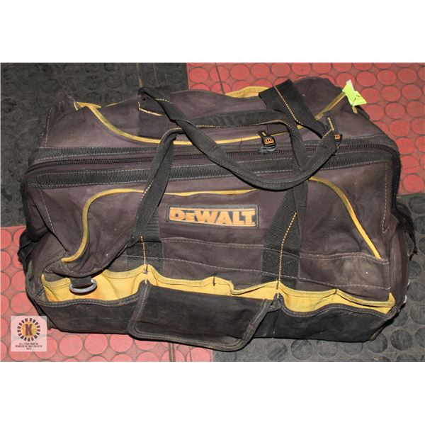 DEWALT HEAVY DUTY LARGE TOOL BAG - FULL SIZE