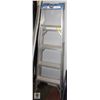 Image 1 : LITE 5 FOOT ALUMINUM STEP LADDER - CAN AND