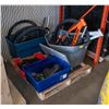 Image 1 : PALLET WITH TWO MOUNTAIN BIKE FRAMES, TWO