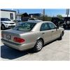 Image 3 : MERZ E300TD 1998 T-DONATION
