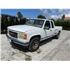 Image 1 : GMC C2500 1998 SALV T/DONATION
