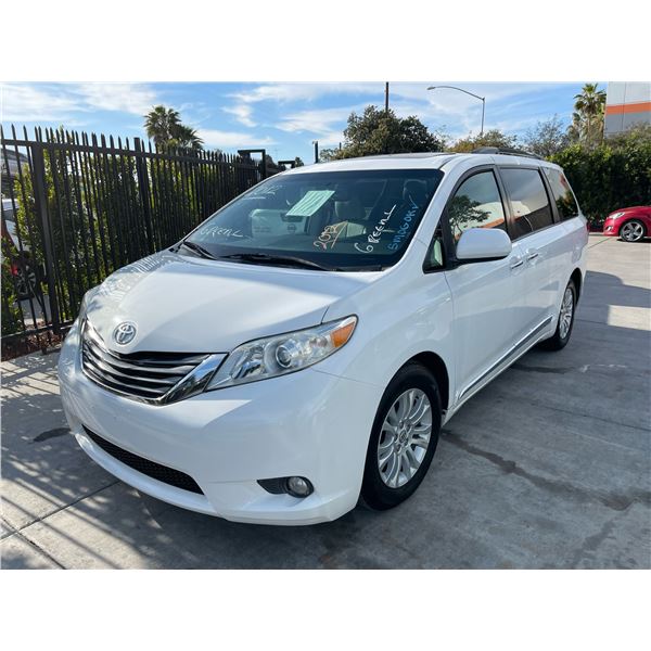 TOYT SIENNA 2012 T-SMOG -2 DAYS