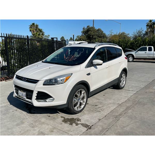 FORD ESCAPE 2013 O/S-T REPO-WAIT/TITLE