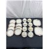 Image 1 : Paragon China Pieces